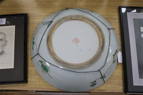 A 19th century Chinese famille verte charger / bowl Diameter 40cm